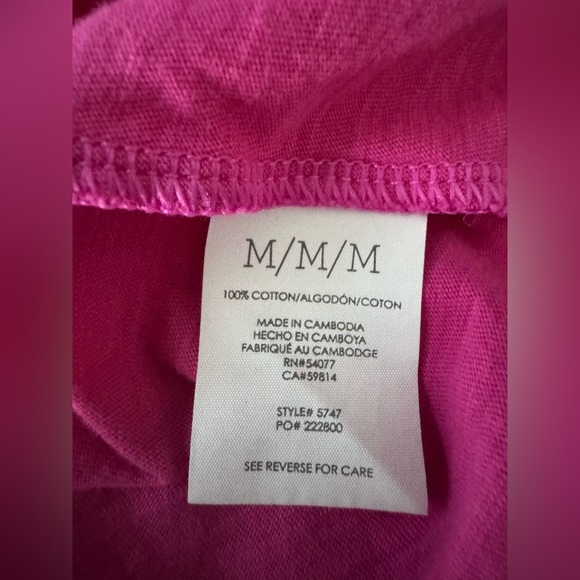 CAbi Fuchsia Cotton V-Neck Short Sleeve with One Front Pocket Tee Size Medium - Picture 9 of 9